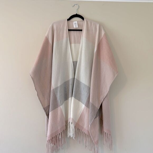 Woolrich Cozy Blanket Kimono Aurora Plaid Light Pink Ivory One Size - Picture 1 of 9